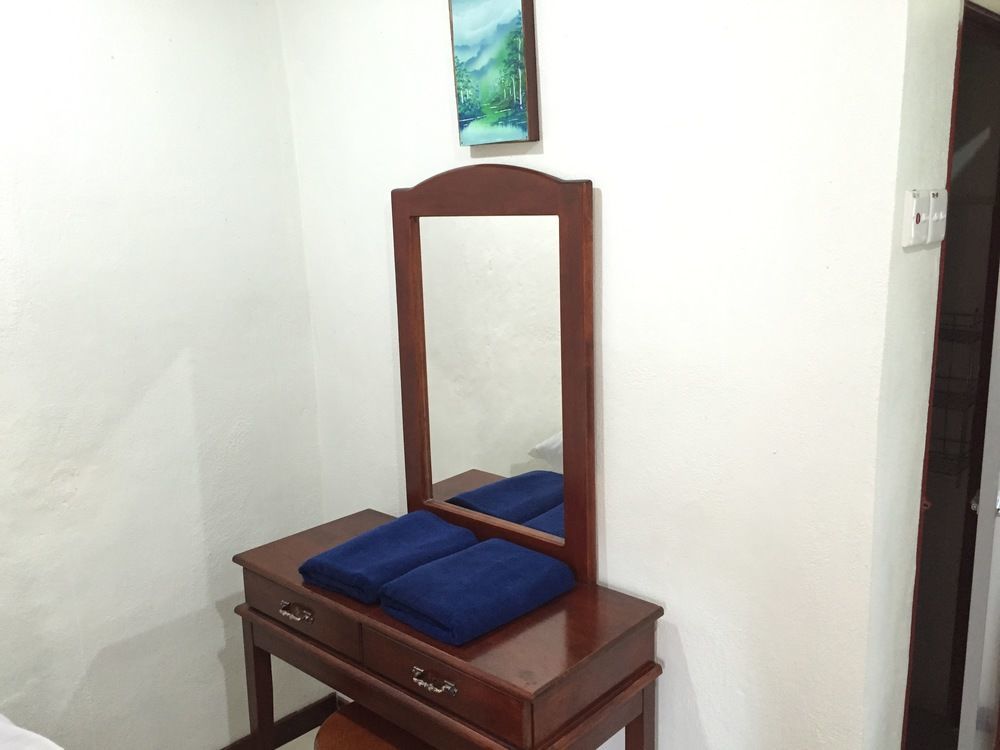 Bohok Guesthouse Pantai Cenang (Langkawi) Eksteriør bilde